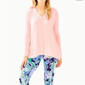 Lilly Pulitzer Luxletic Clifford Pink V Neck Long Sleeve Size Medium